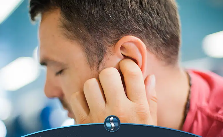 فردی که نیاز به درمان سریع گوش درد دارد|ژین طب